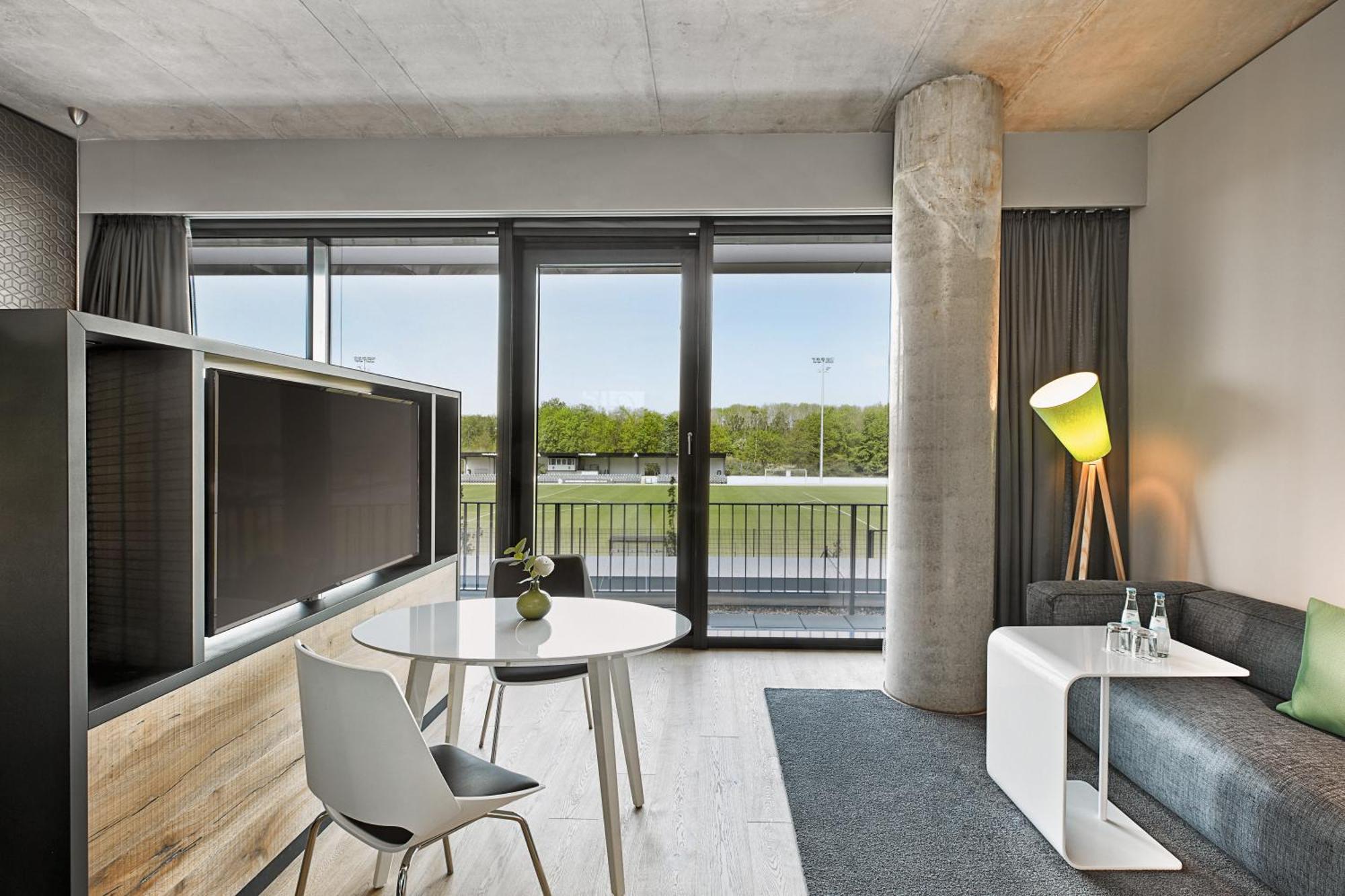 H4 Hotel Moenchengladbach Im Borussia-Park מראה חיצוני תמונה